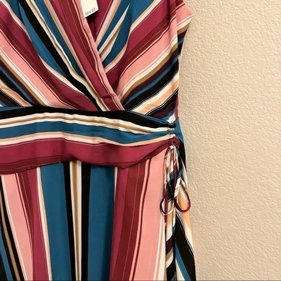 COPY - NWT Roz & Ali Dressbarn sleeveless v-neck surplice wrap dress - Picture 3 of 11